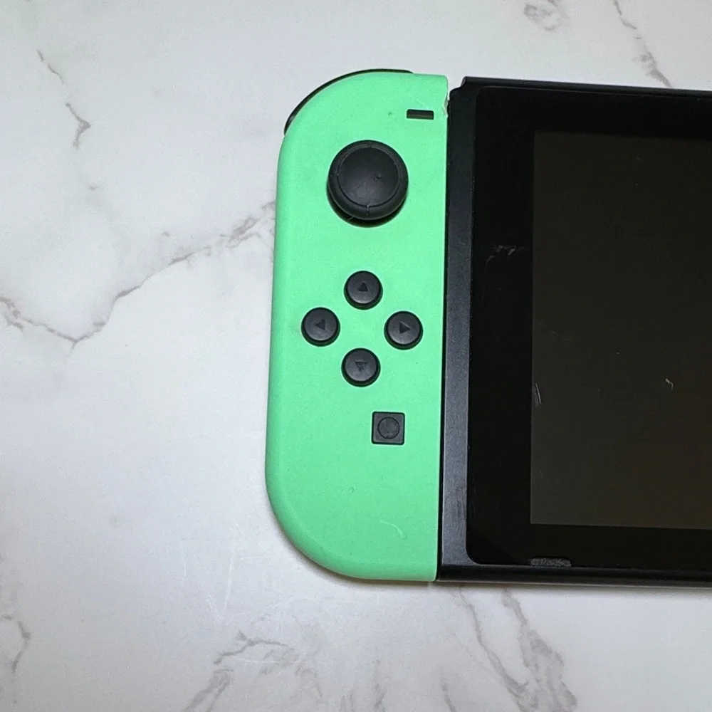 Nintendo Switch Console Animal Crossing Edition - Picture 3 of 15